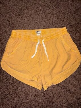 Yellow road trippin billabong shorts